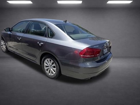 Used 2015 Volkswagen Passat 1.8T S FWD image 28