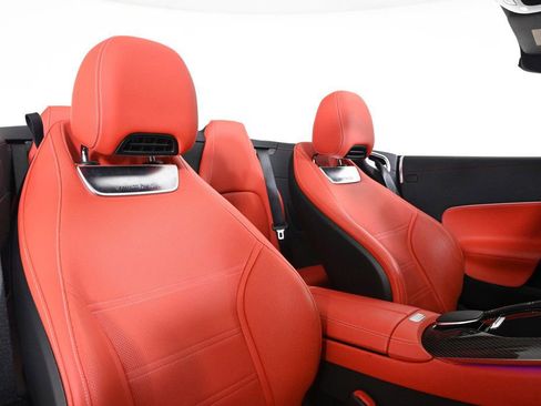 Used 2022 Mercedes-Benz SL 63 AMG 4MATIC image 16