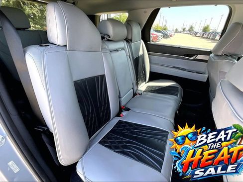 Used 2020 Hyundai Palisade SEL FWD image 32