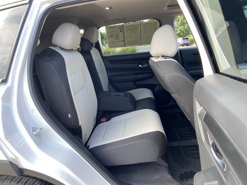 Used 2025 Honda CR-V EX image 14