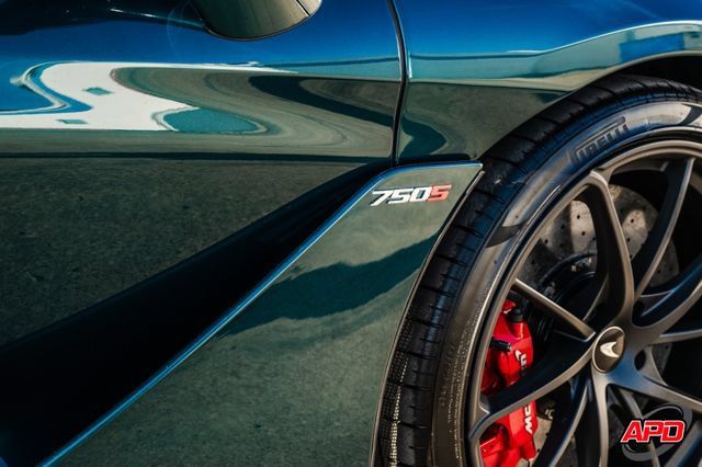 Used 2024 McLaren 750S Spider RWD image 36