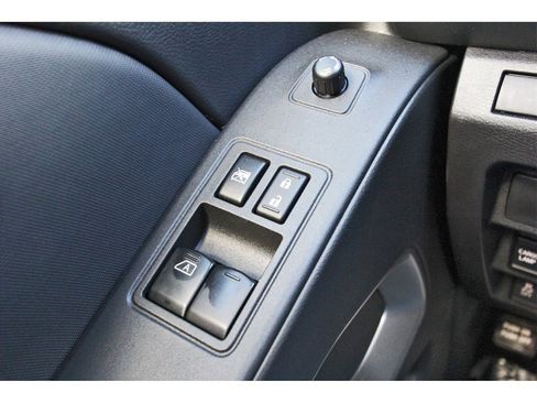 Certified 2024 Nissan Frontier SV image 19