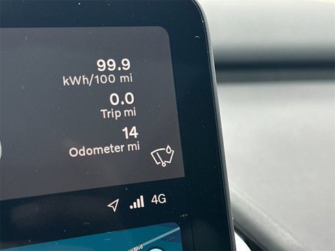 New 2026 Volvo EX30 Cross Country Ultra image 26