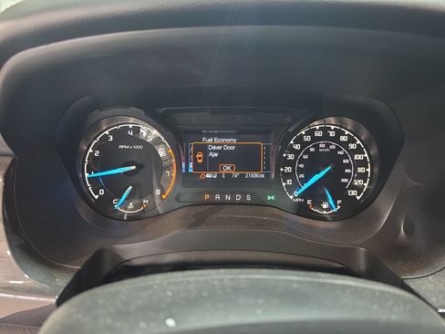 Used 2023 Ford Ranger Lariat RWD image 9