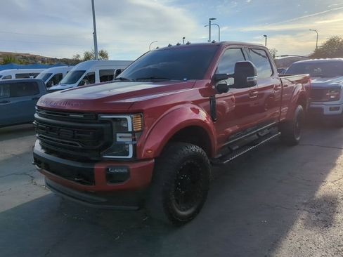 Used 2021 Ford F250 Lariat image 2