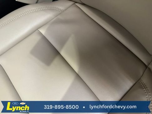 Certified 2023 Ford Explorer XLT w/ Equipment Group 202A AWD/4WD image 9