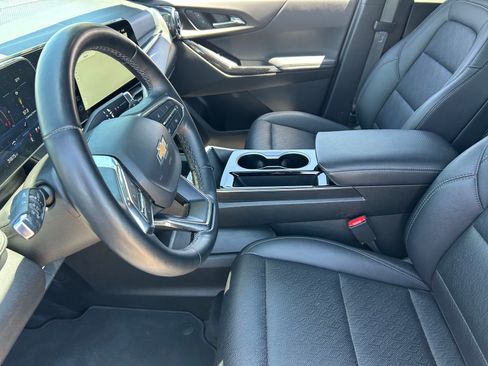 Certified 2025 Chevrolet Equinox LT w/ Convenience Package II FWD image 26