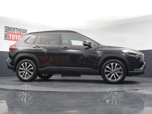 Used 2023 Toyota Corolla Cross XLE w/ Convenience Package AWD/4WD image 31
