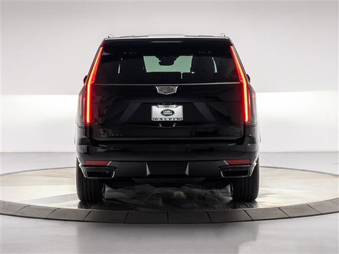 Used 2023 Cadillac Escalade ESV Sport Platinum w/ LPO, ONYX Package AWD/4WD image 4