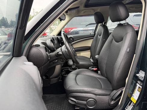 Used 2013 MINI Cooper Countryman FWD image 8