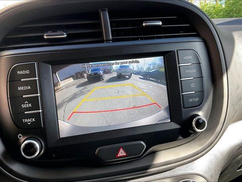 Used 2020 Kia Soul LX FWD image 9