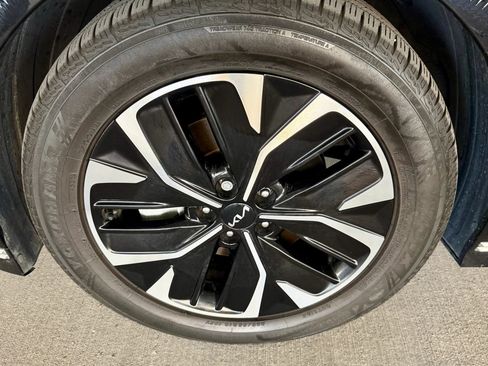Used 2022 Kia EV6 Wind AWD/4WD image 41