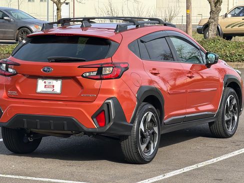 Used 2025 Subaru Crosstrek 2.5i Limited w/ Crosstrek Mirror Package image 4