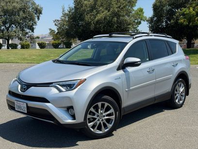 Used 2016 Toyota RAV4 Limited w/ Advanced Technology Package