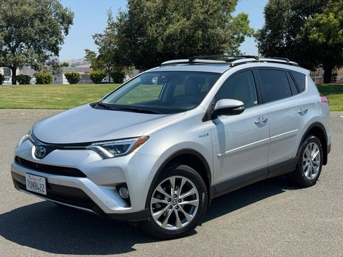 Used 2016 Toyota RAV4 Limited w/ Advanced Technology Package AWD/4WD image 1