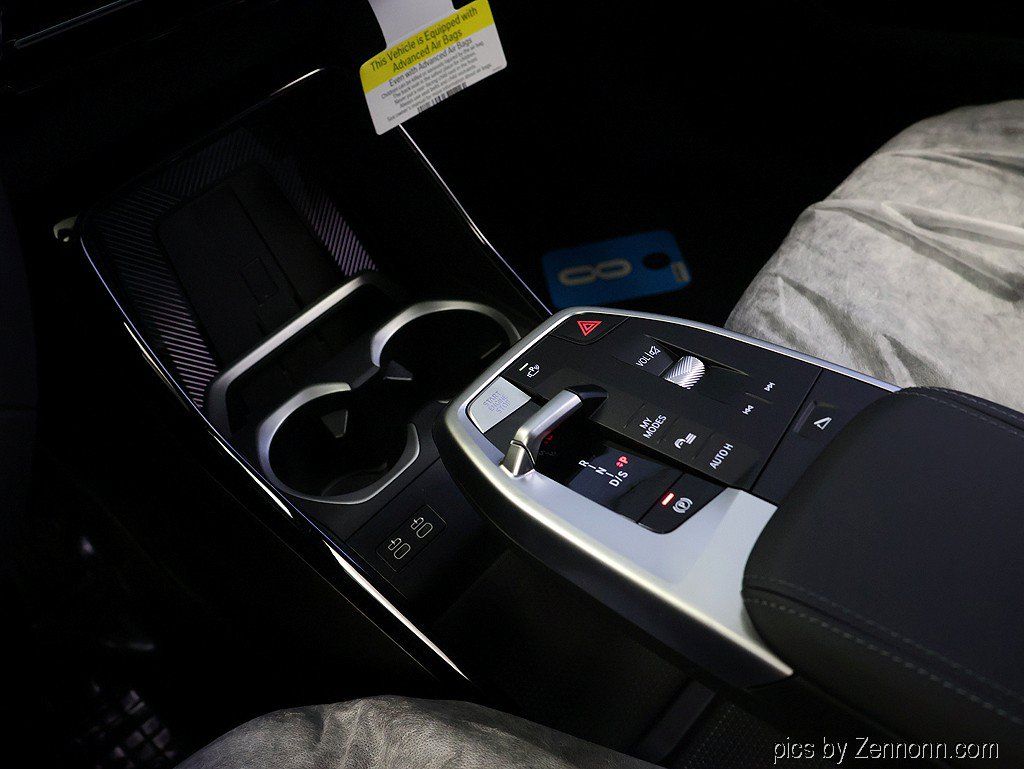 New 2027 BMW X1 xDrive28i AWD/4WD image 25