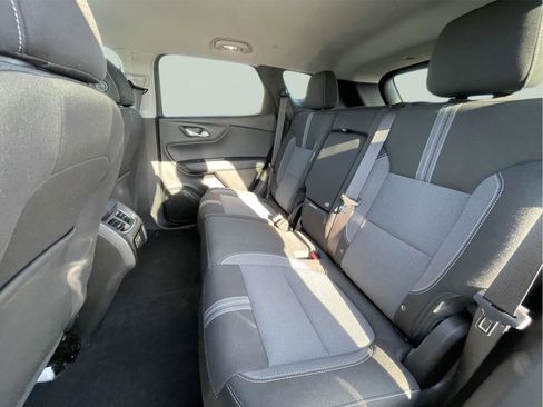 Used 2023 Chevrolet Blazer LT w/ Convenience Package image 16