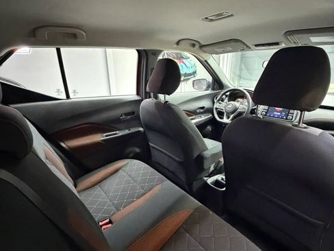 Used 2019 Nissan Kicks SR w/ Exterior Electronics Package FWD image 33