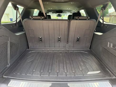 Used 2026 GMC Yukon XL Denali w/ LPO, Floor Liner Package AWD/4WD image 25