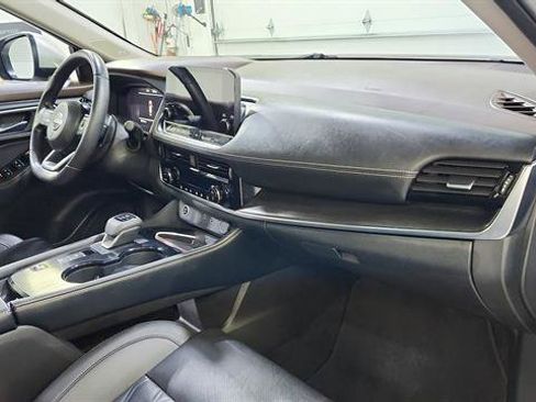 Certified 2023 Nissan Rogue Platinum FWD image 25