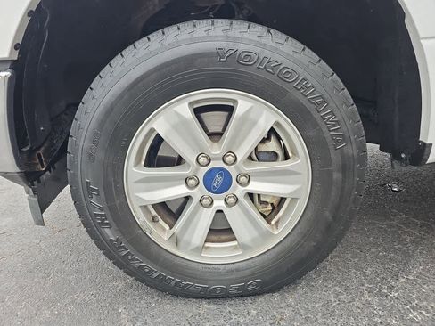 Used 2020 Ford F150 XLT w/ Trailer Tow Package image 10