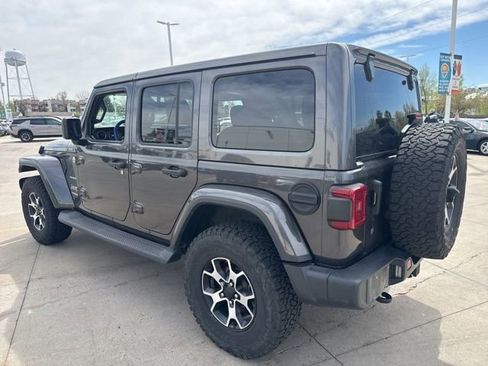 Used 2020 Jeep Wrangler Unlimited Sahara image 7