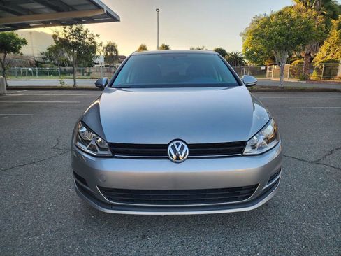Used 2016 Volkswagen Golf S image 3