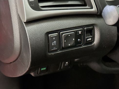 Used 2019 Nissan Sentra SV image 17