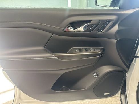 Certified 2023 GMC Acadia SLT w/ Elevation Edition image 22