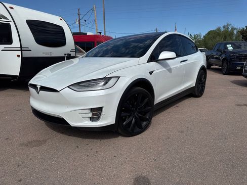Used 2020 Tesla Model X Long Range AWD/4WD image 7
