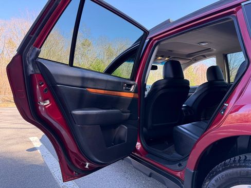 Used 2013 Subaru Outback 2.5i Limited w/ Moonroof Pkg image 19