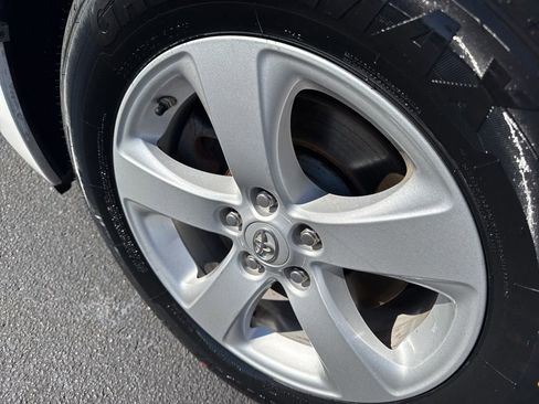 Used 2017 Toyota Sienna LE image 9