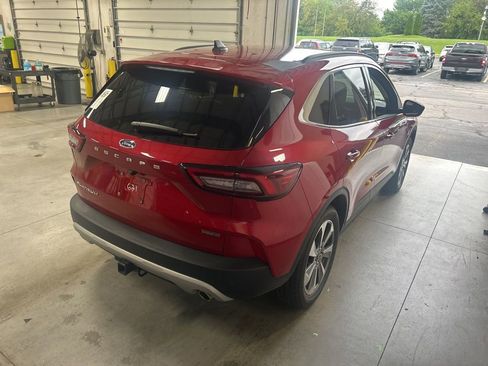 Used 2025 Ford Escape Platinum w/ Class II Trailer Tow Package AWD/4WD image 7