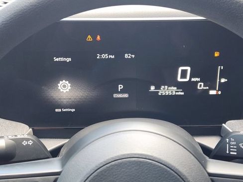 Used 2025 Nissan Kicks SV AWD/4WD image 7