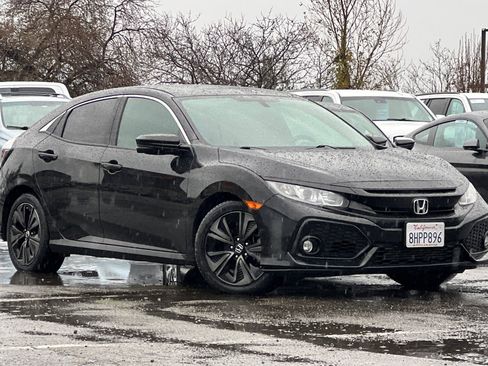 Used 2018 Honda Civic EX image 2