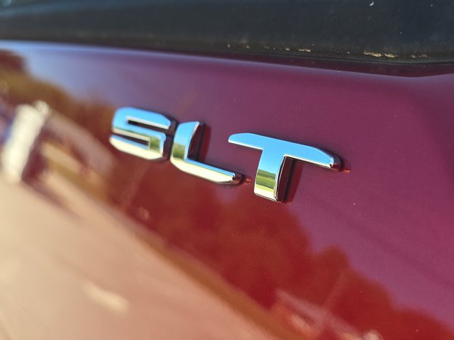 Used 2022 GMC Terrain SLT AWD/4WD image 9