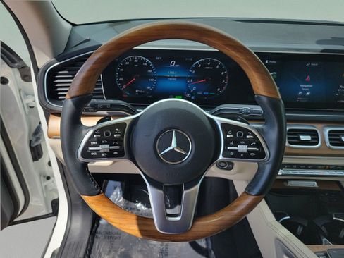 Used 2022 Mercedes-Benz GLS 450 4MATIC image 23
