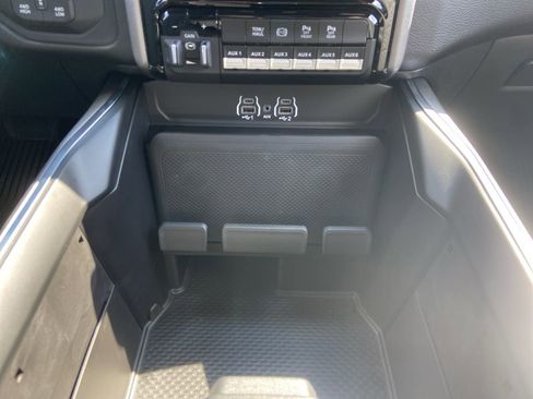 New 2025 RAM 2500 Big Horn image 25