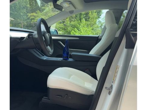Used 2023 Tesla Model Y Performance AWD/4WD image 5