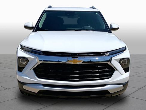Used 2026 Chevrolet TrailBlazer LT w/ Convenience Package FWD image 4
