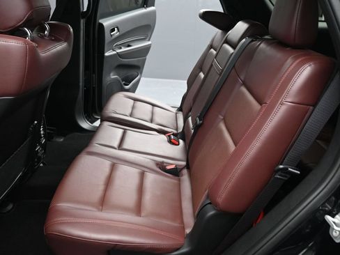 Used 2025 Dodge Durango GT AWD/4WD image 16