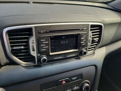 Used 2018 Kia Sportage LX FWD image 20