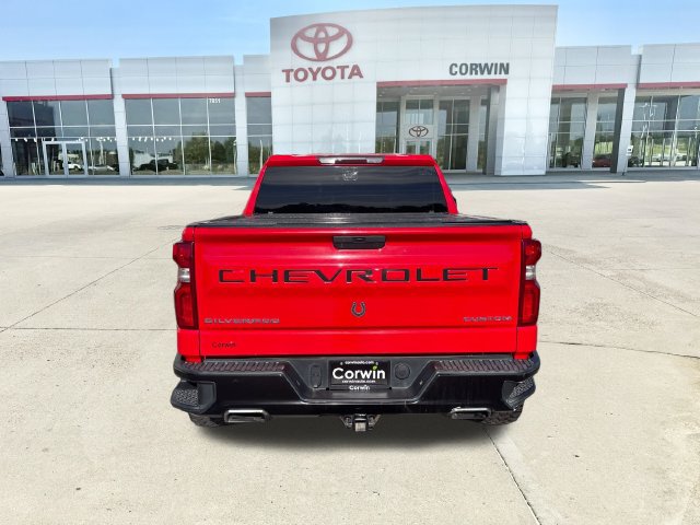 Used 2019 Chevrolet Silverado 1500 Custom Trail Boss w/ Custom Convenience Package AWD/4WD image 4