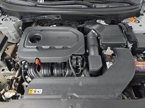 Used 2015 Hyundai Sonata Limited w/ Option Group 06 FWD image 8