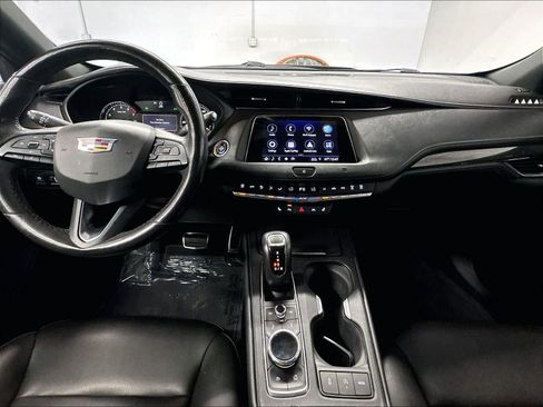 Used 2019 Cadillac XT4 Sport w/ Cold Weather Package FWD image 16