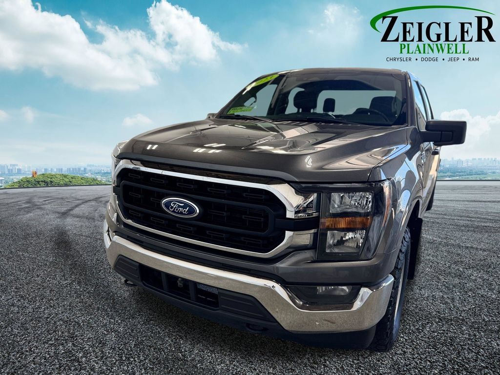 Used 2023 Ford F150 XLT w/ Trailer Tow Package AWD/4WD image 9