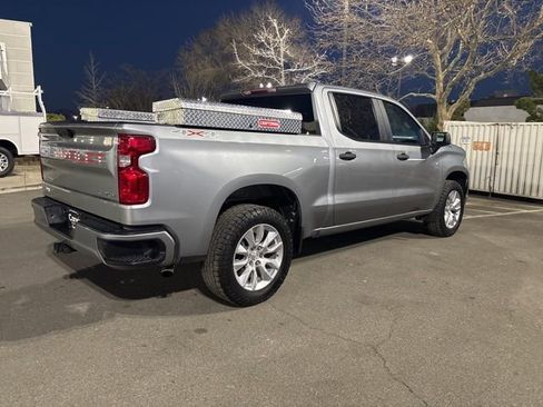 Used 2023 Chevrolet Silverado 1500 Custom image 6