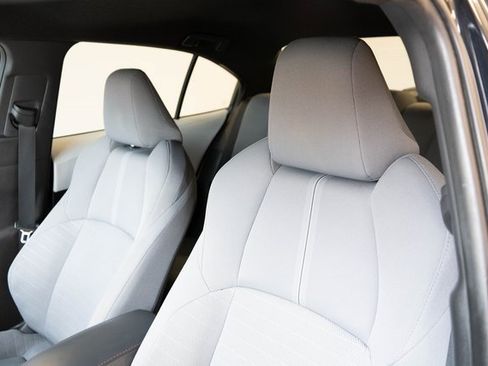 Used 2023 Toyota Corolla SE image 17