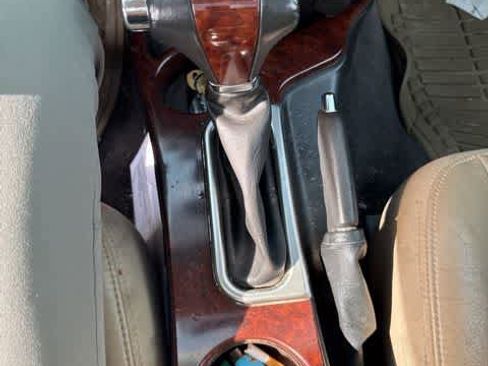 Used 2005 GMC Envoy SLT image 21