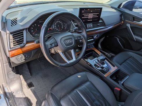 Used 2021 Audi Q5 2.0T Premium w/ Convenience Package AWD/4WD image 12